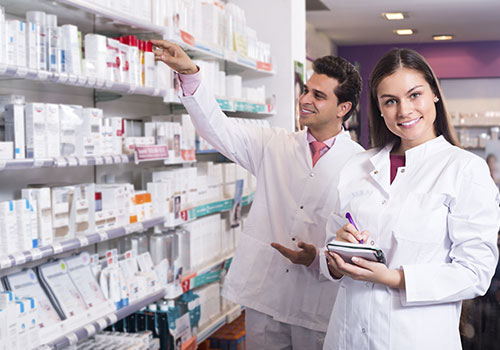 Programa ajuda farmacêutica a expandir serviços clínicos