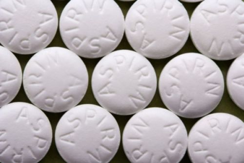 De acordo com cientistas uma aspirina por dia pode te salvar do câncer