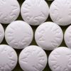 Estudo aponta que aspirina apresenta risco para mulheres com até 65 anos