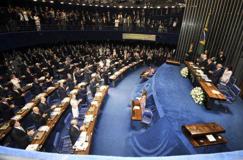 Senado libera "pílula do câncer"